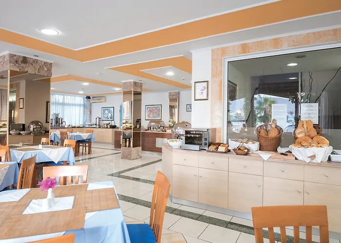 Gaia Palace Hotel 5*