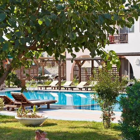 فندق Gaia Palace 5*