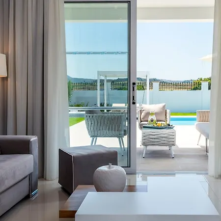 Gaia Palace فندق