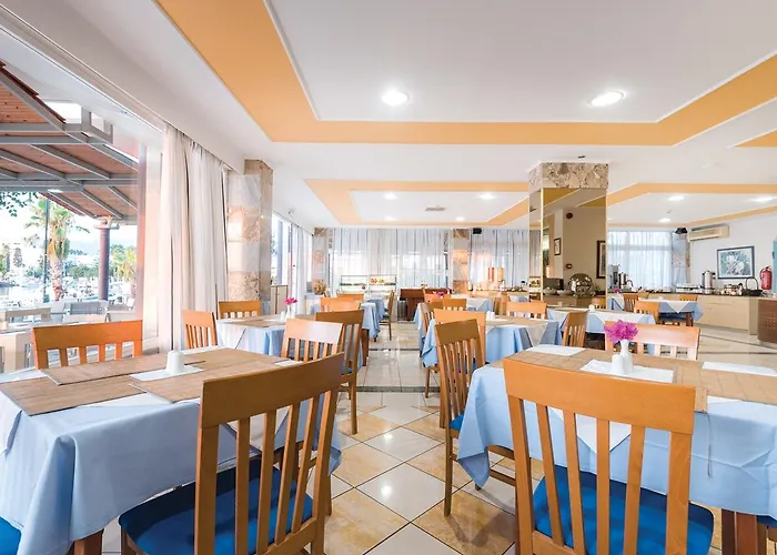 فندق Gaia Palace