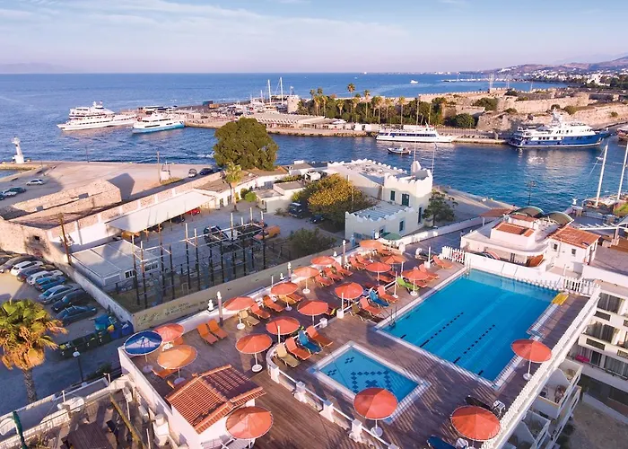 Gaia Palace فندق 5*