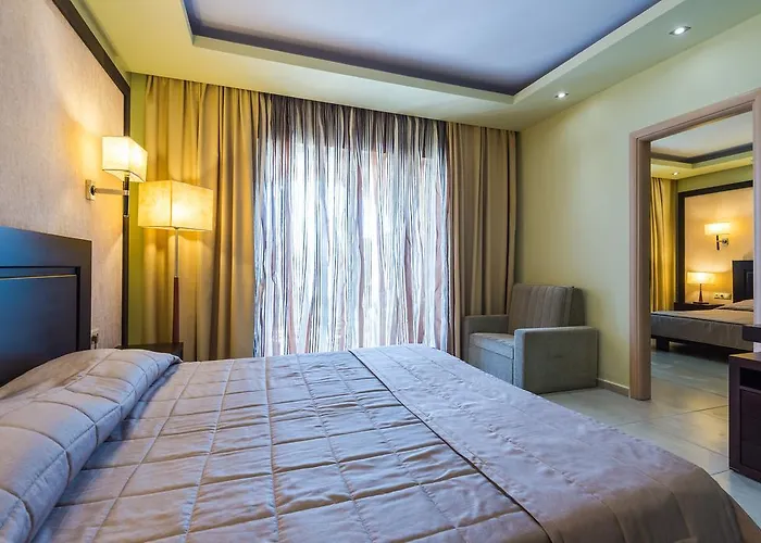 فندق Gaia Palace 5*