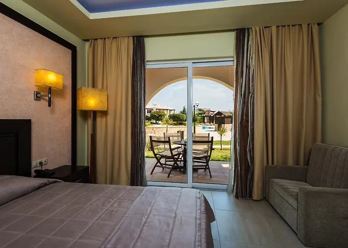 Gaia Palace Hotel 5*